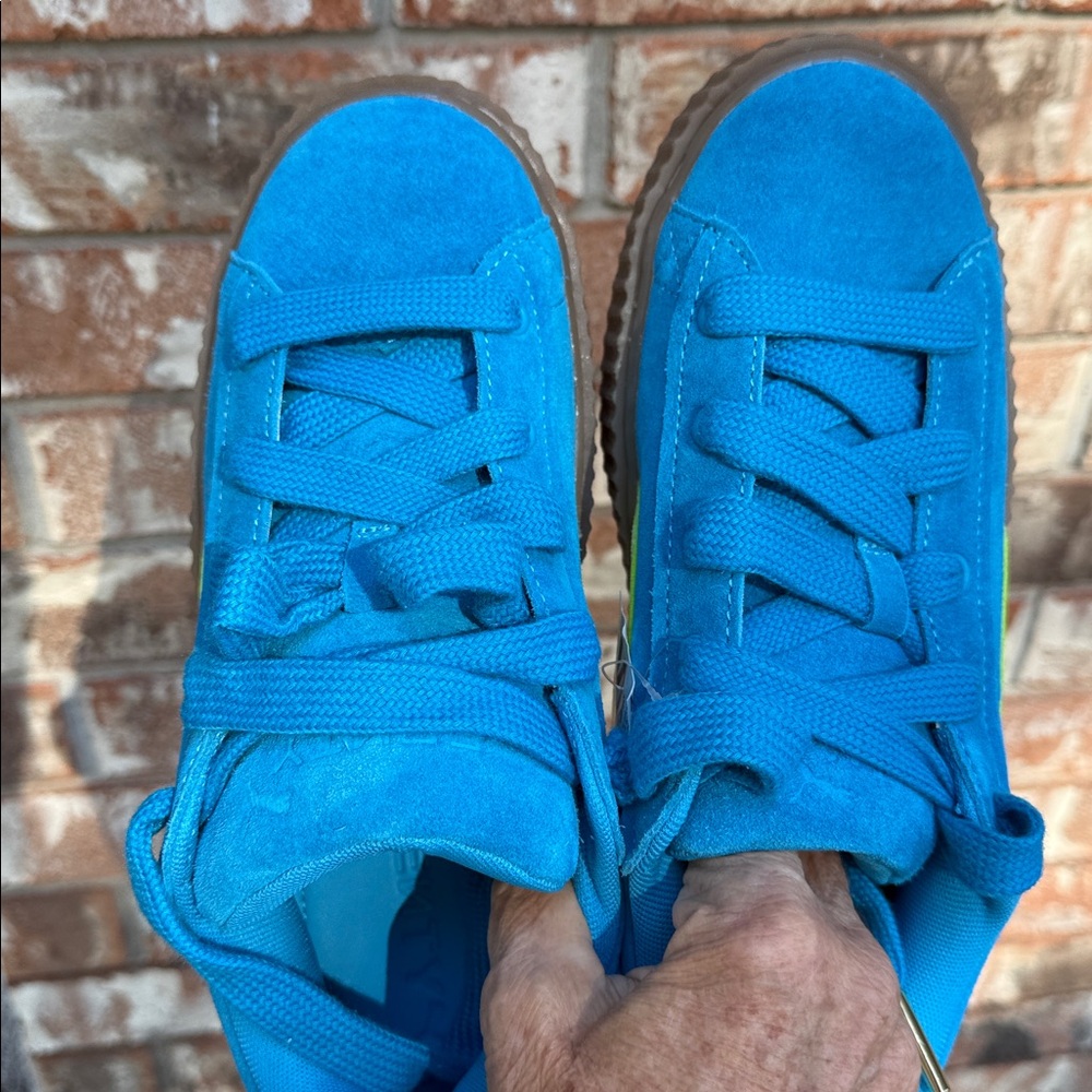 PUMA X FENTY CREEPER FATTY SUEDE SNEAKERS
Women’s size 8. 
NEW and Super Cute! 🥰 - Picture 4 of 5